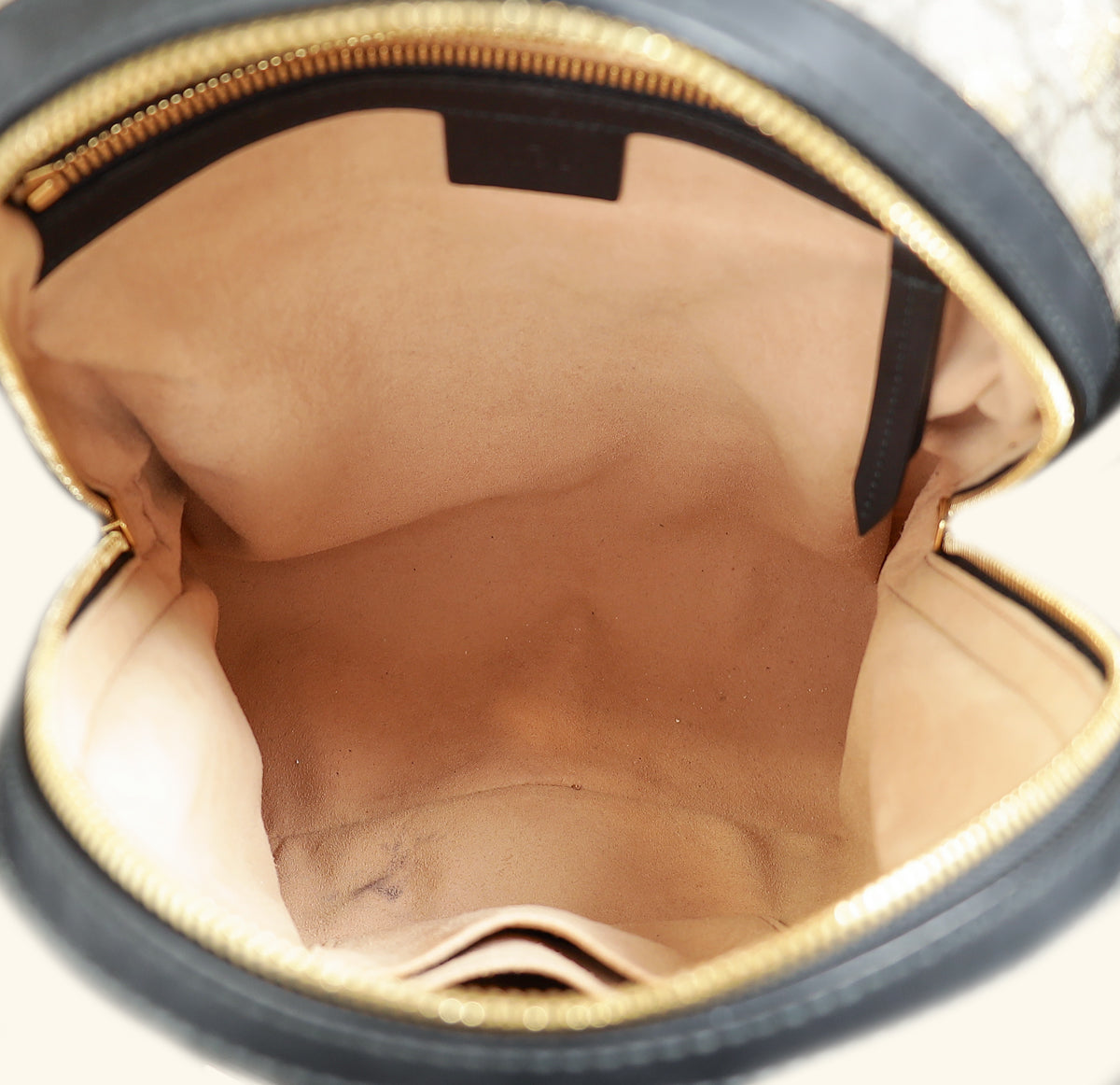 gucci mini backpack bee Gucci Bicolor GG Supreme Bees Small Backpack Bag