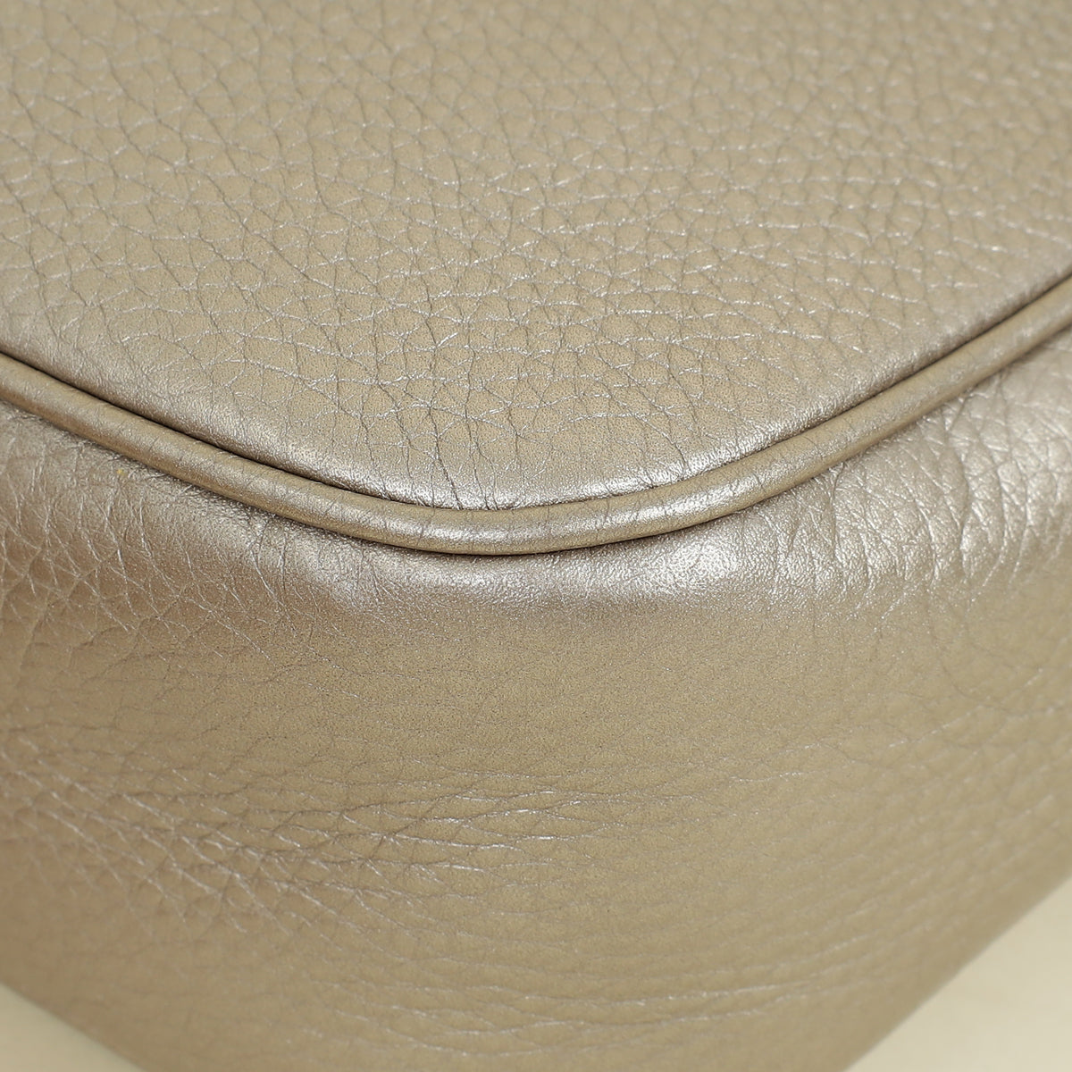 Gucci Champagne Soho Tassel Camera Bag