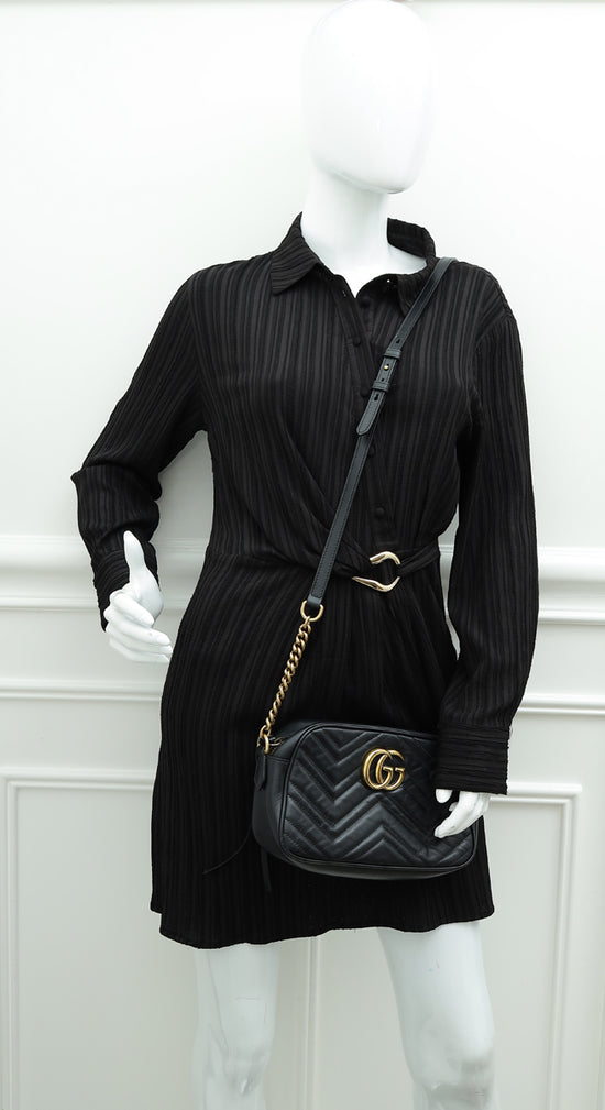 Load image into Gallery viewer, Gucci Black GG Marmont Small Camera Bag

