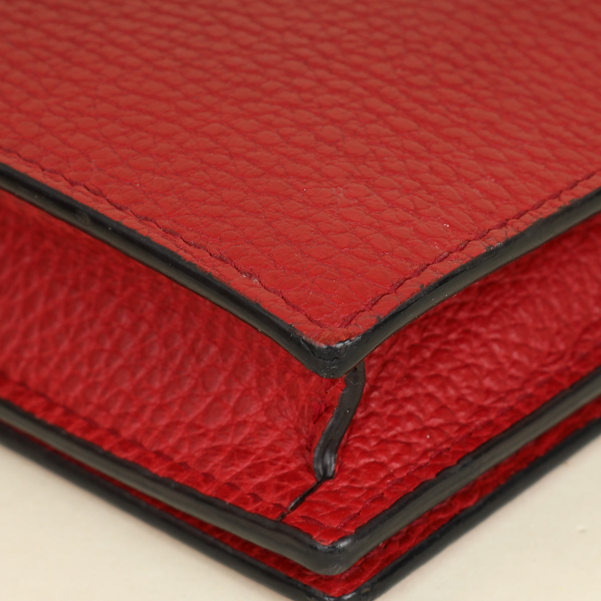 Gucci Red Interlocking G Wallet on Chain