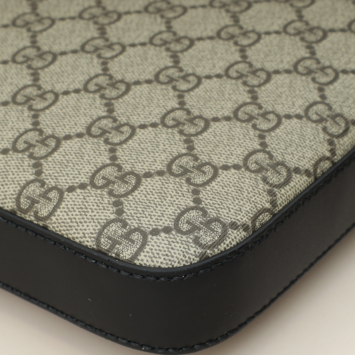 Gucci Bicolor GG Supreme Messenger Medium Bag-Gucci-THE CLOSET