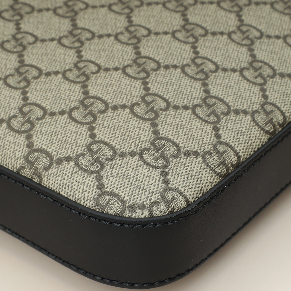 Gucci Bicolor GG Supreme Messenger Medium Bag-Gucci-THE CLOSET