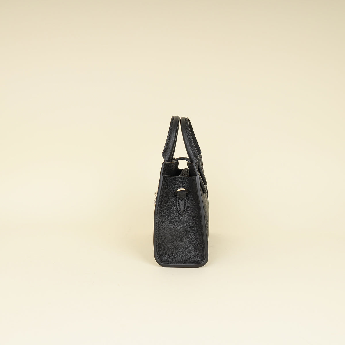 Gucci Black Jackie Top Handle Bag