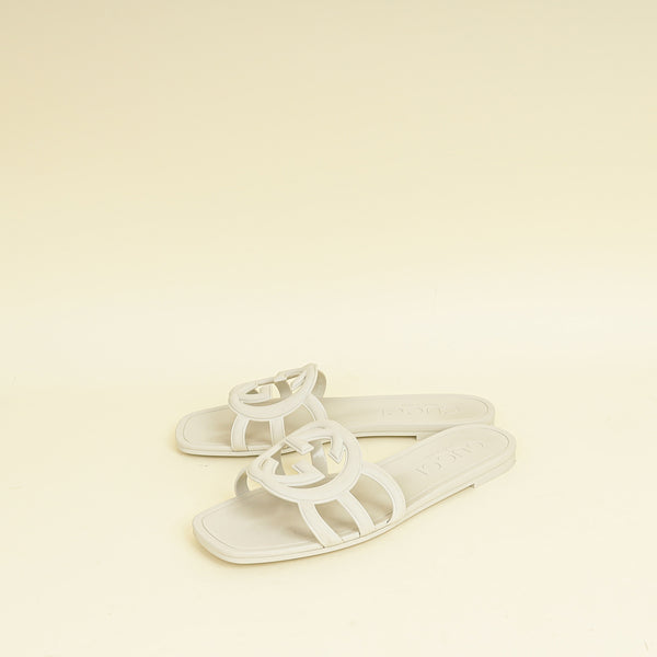 Gucci Vintage White Interlocking G Slide Sandal 37 – THE CLOSET