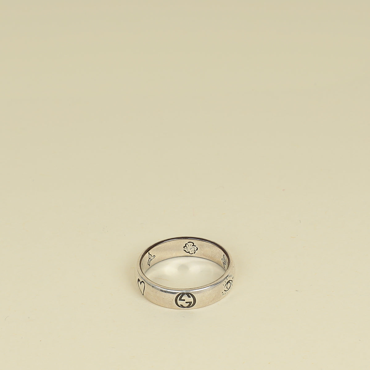 Gucci Silver Sterling Love Band 18