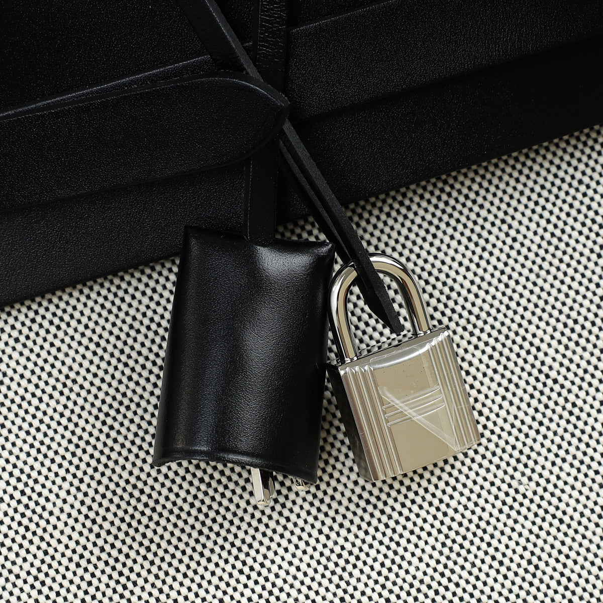Hermes Bicolor Herbag Messenger 39 Bag — image 9 of 14