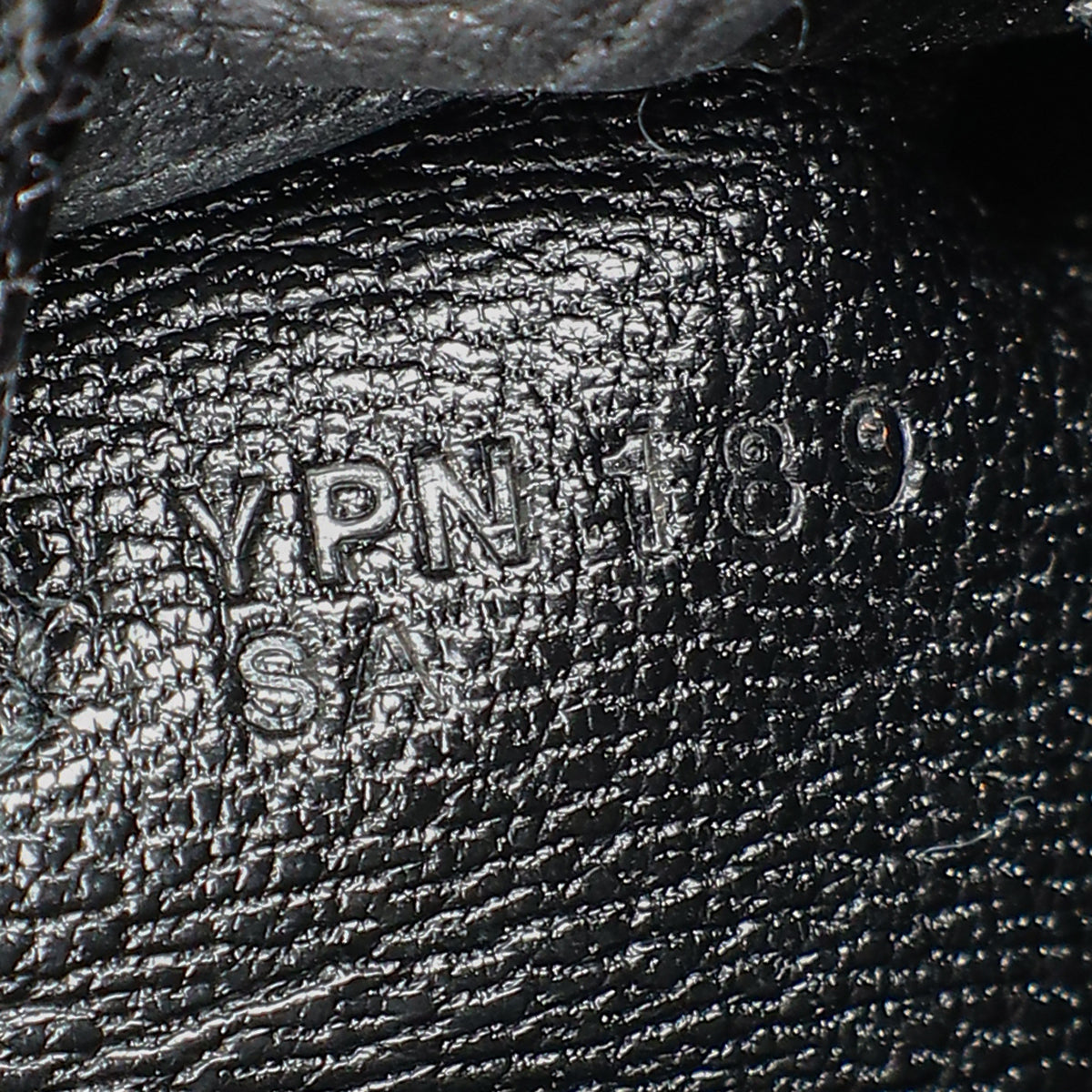 Hermes Noir Retourne Kelly Touch 25 Bag