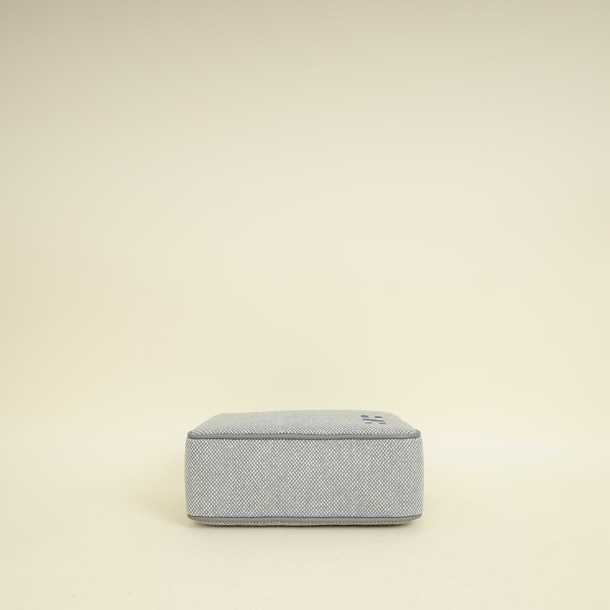 Hermes Picture Grey Chapitre H Cavalier Case Small Model