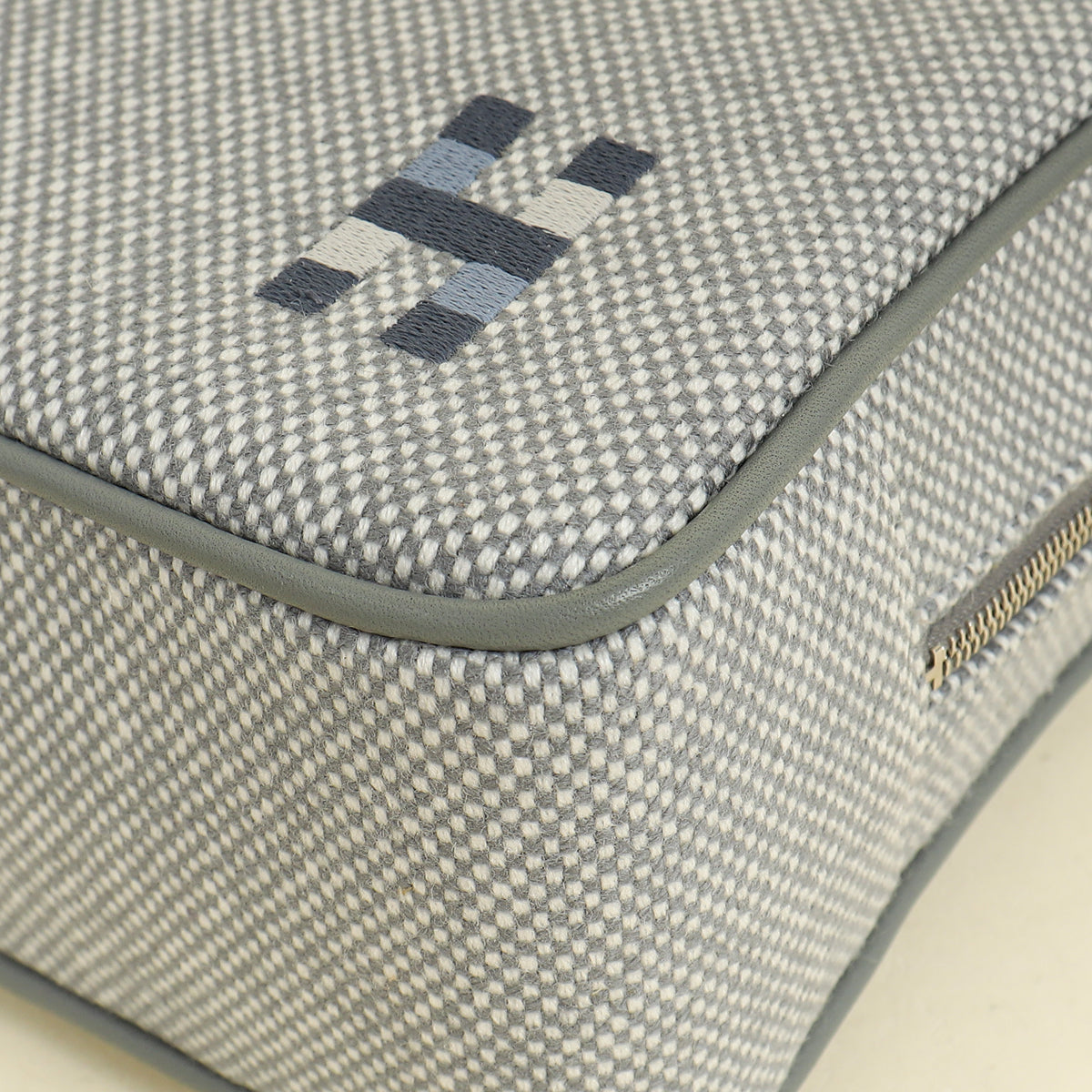 Hermes Picture Grey Chapitre H Cavalier Case Small Model