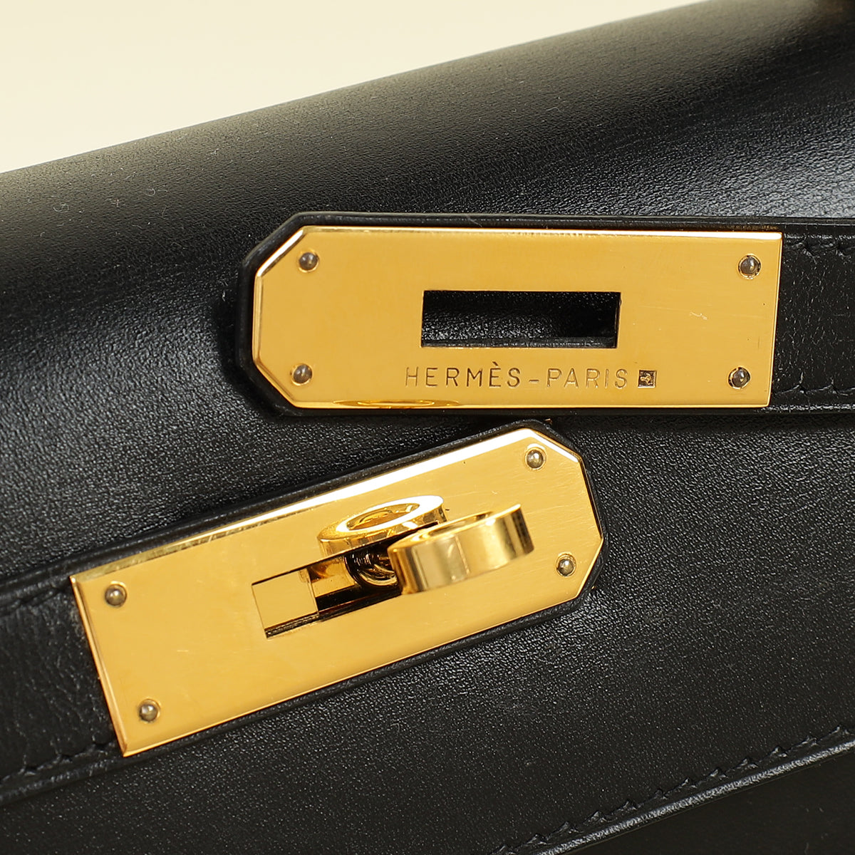 Hermes Noir Vintage Sellier Kelly 28 Bag