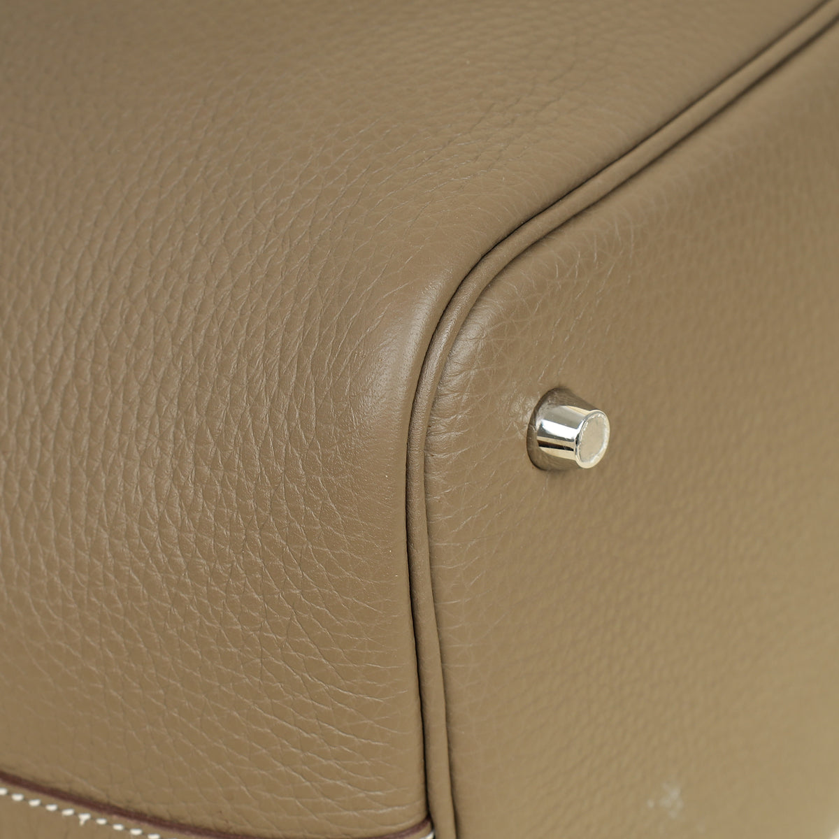 Hermes Etoupe Picotin Lock 22 Bag W/ Twily