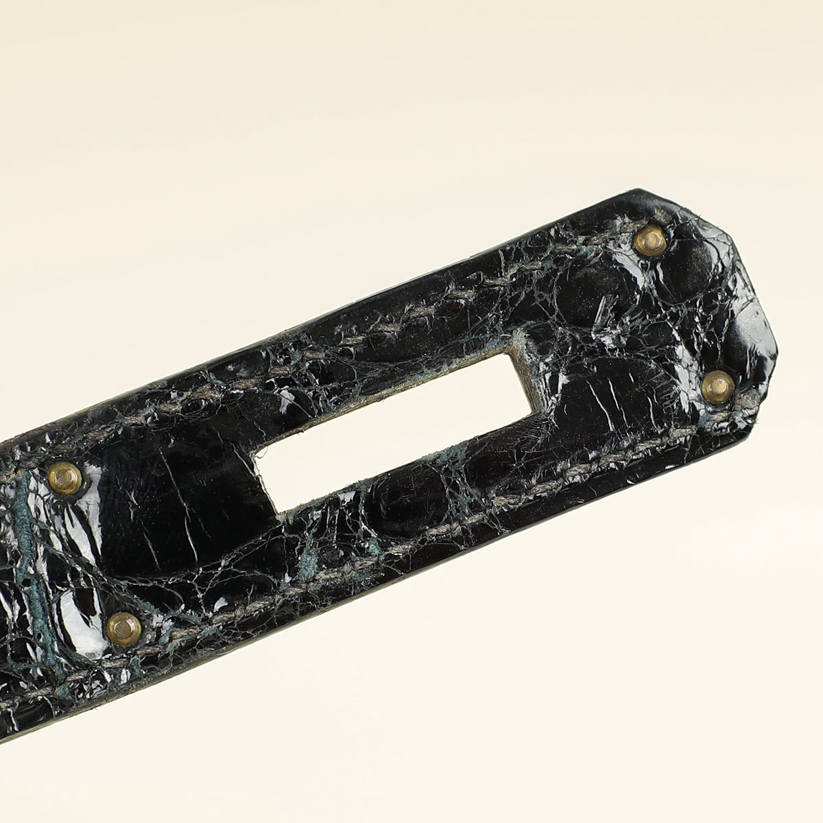 Hermes Noir Vintage Shiny Crocodile Kelly 32 Bag