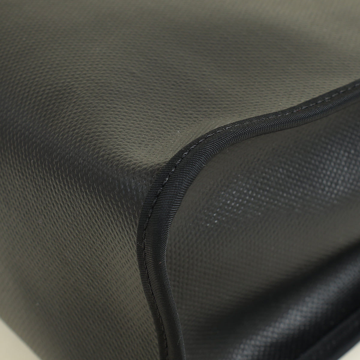 Hermes Bicolor Herbag Zip 31 PM Bag — image 5 of 14