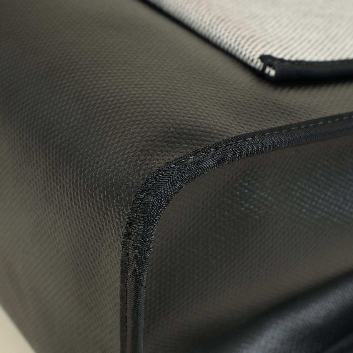 Hermes Bicolor Herbag Zip 31 PM Bag — image 7 of 14
