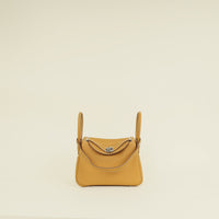 Hermes Naturel Sable Lindy 26 Bag