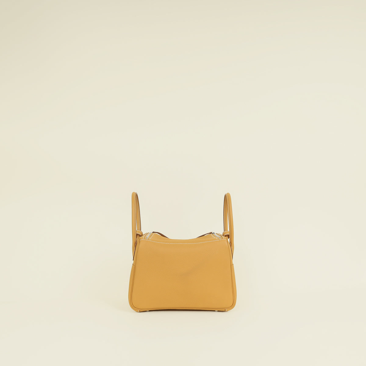 Hermes Naturel Sable Lindy 26 Bag — image 3 of 13
