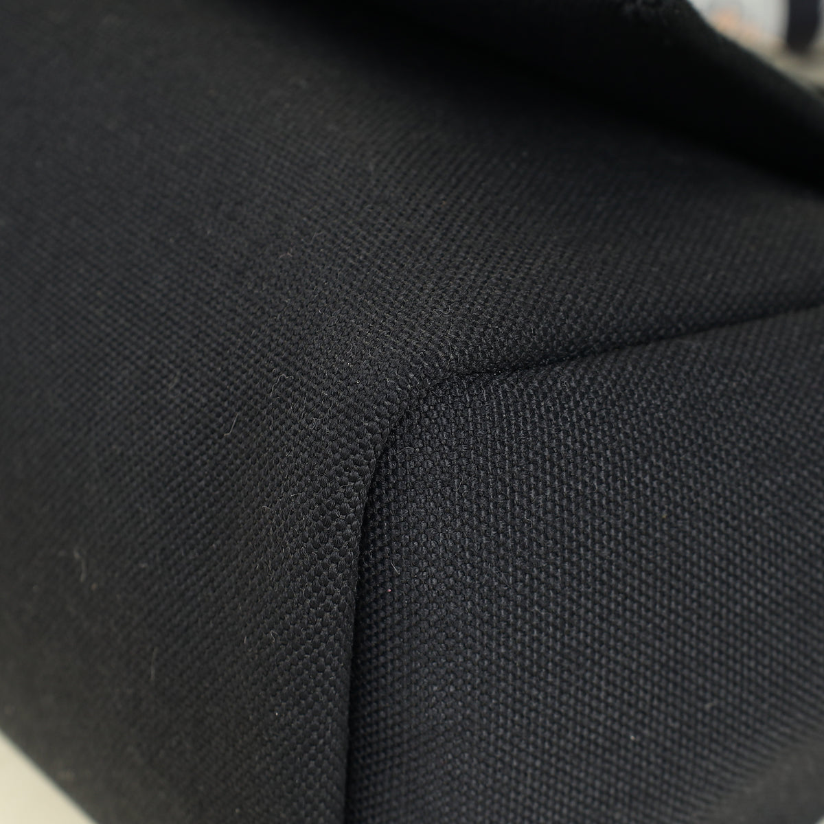 Hermes Noir Herbag Zip 31 PM Retourne Bag W/Twilly