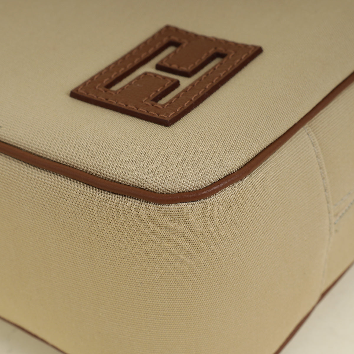 Hermes Naturel Chapitre Case, Small Model – THE CLOSET
