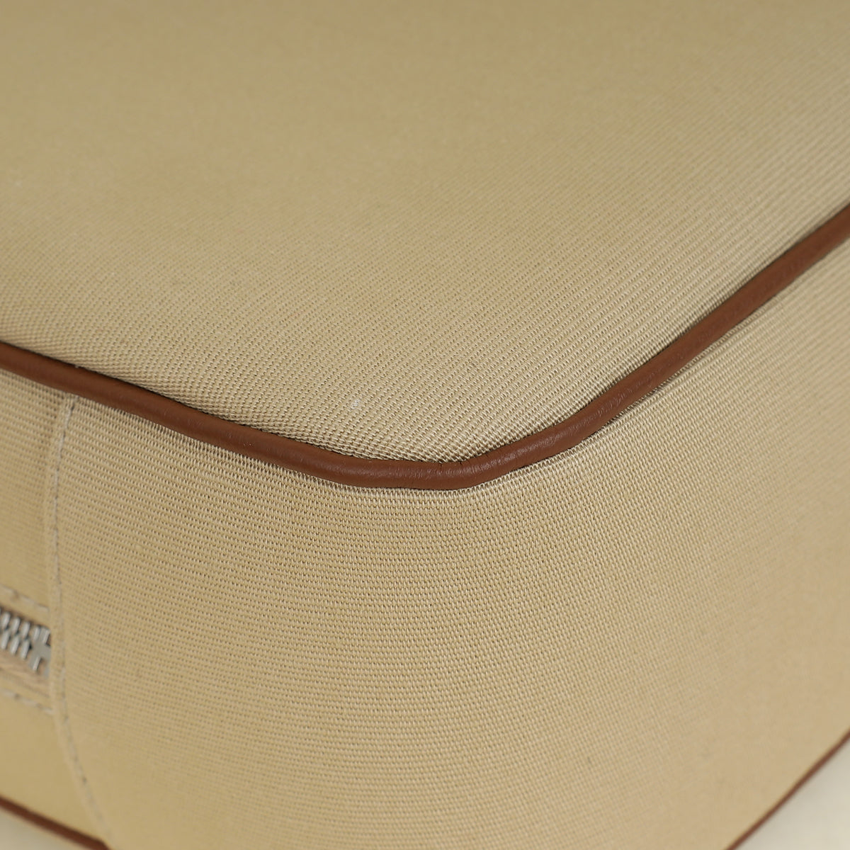 Hermes Naturel Chapitre Case, Small Model – THE CLOSET