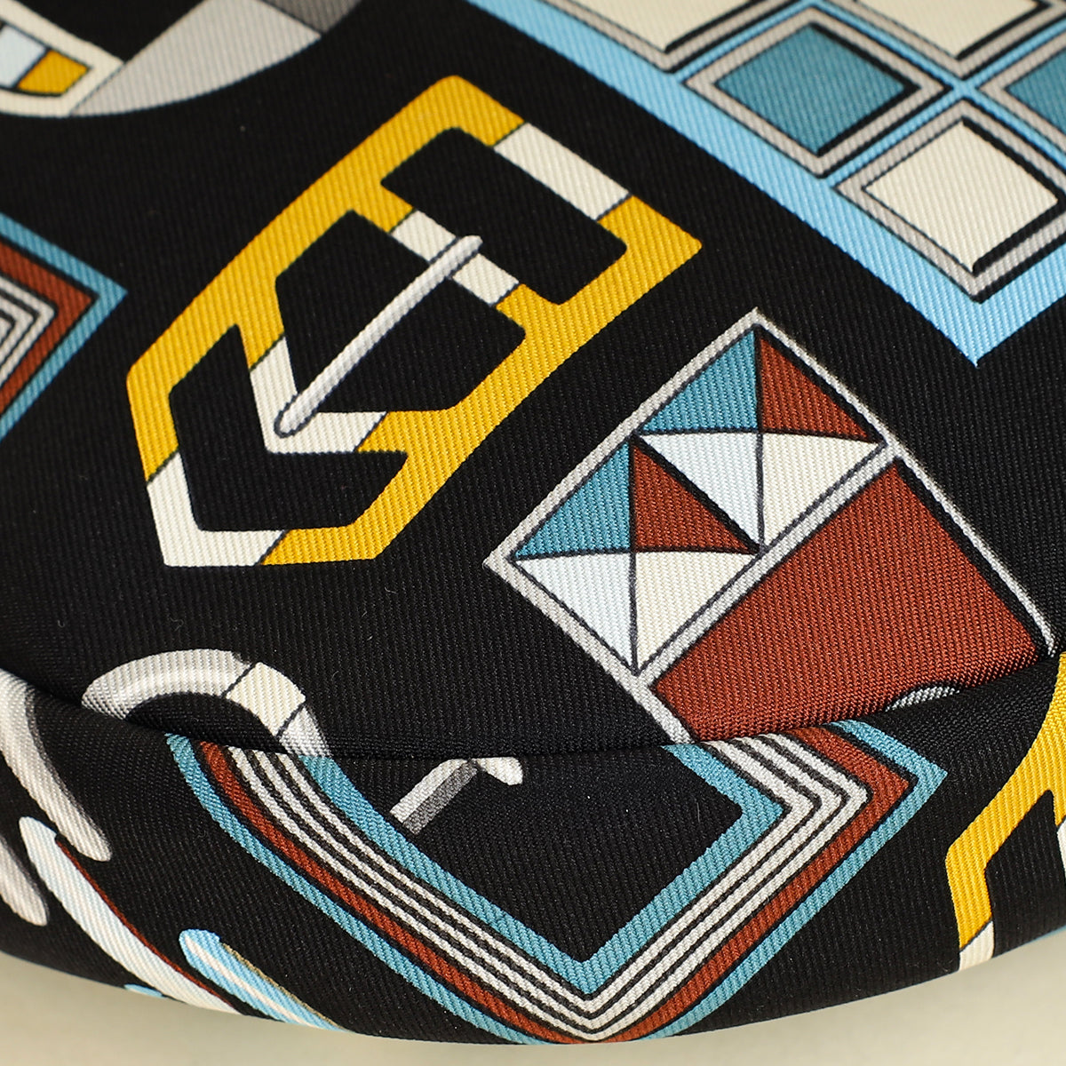 Hermes Tricolor Carre en Boucles Sursoie To Go Pouch