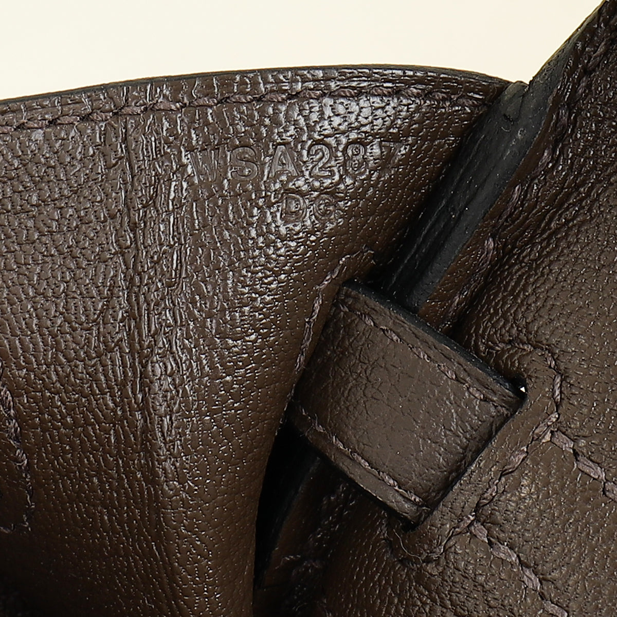 Hermes Ecorce Togo Retourne Birkin 25 Bag — image 14 of 15