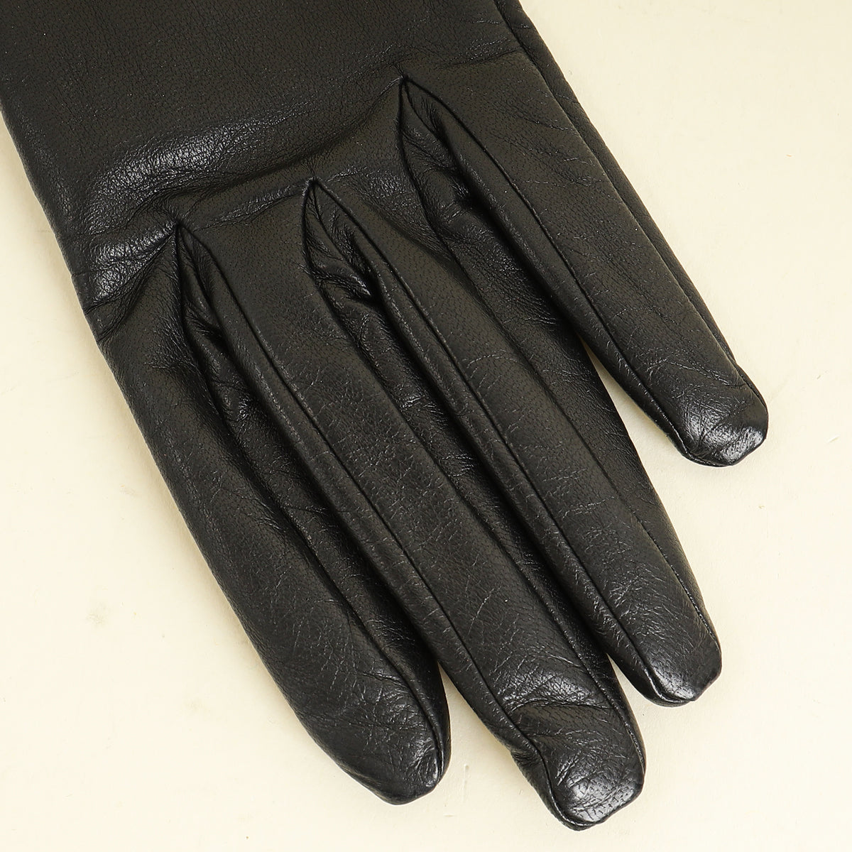 Hermes Noir Soya Gloves WITH Kelly Glove Clip
