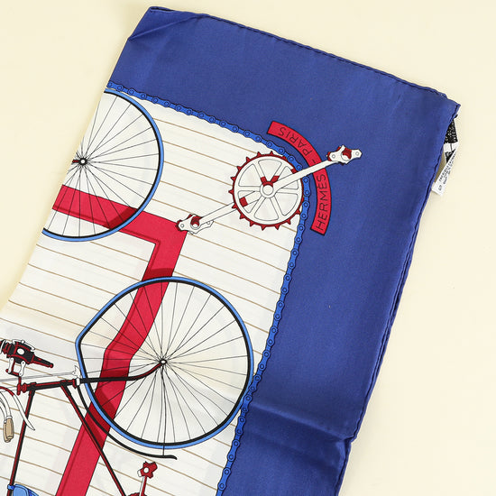 Hermes Multicolor Les Becanes by Hugo Grygkar Silk 90 Scarf