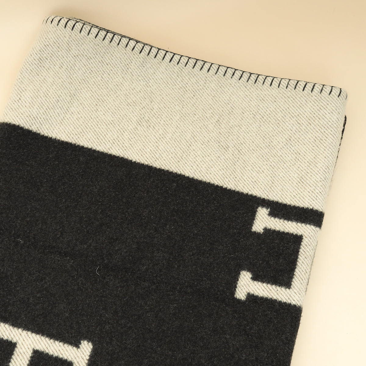 Hermes Bicolor Avalon Throw Blanket-Hermes-THE CLOSET