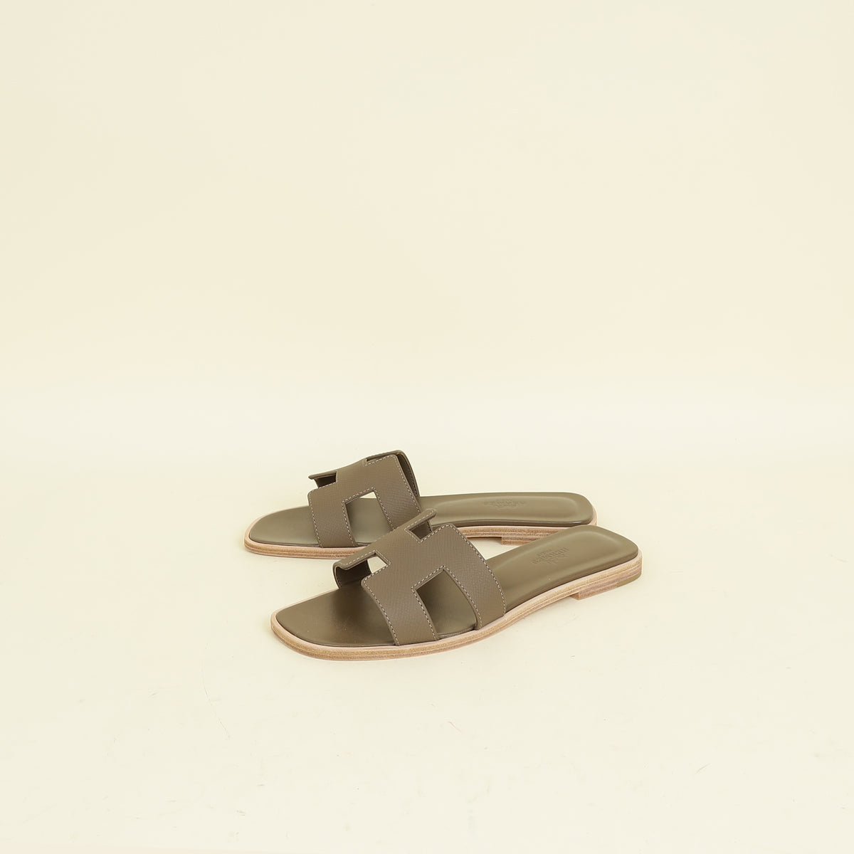 Hermes Gris Etain Oran Sandal 36