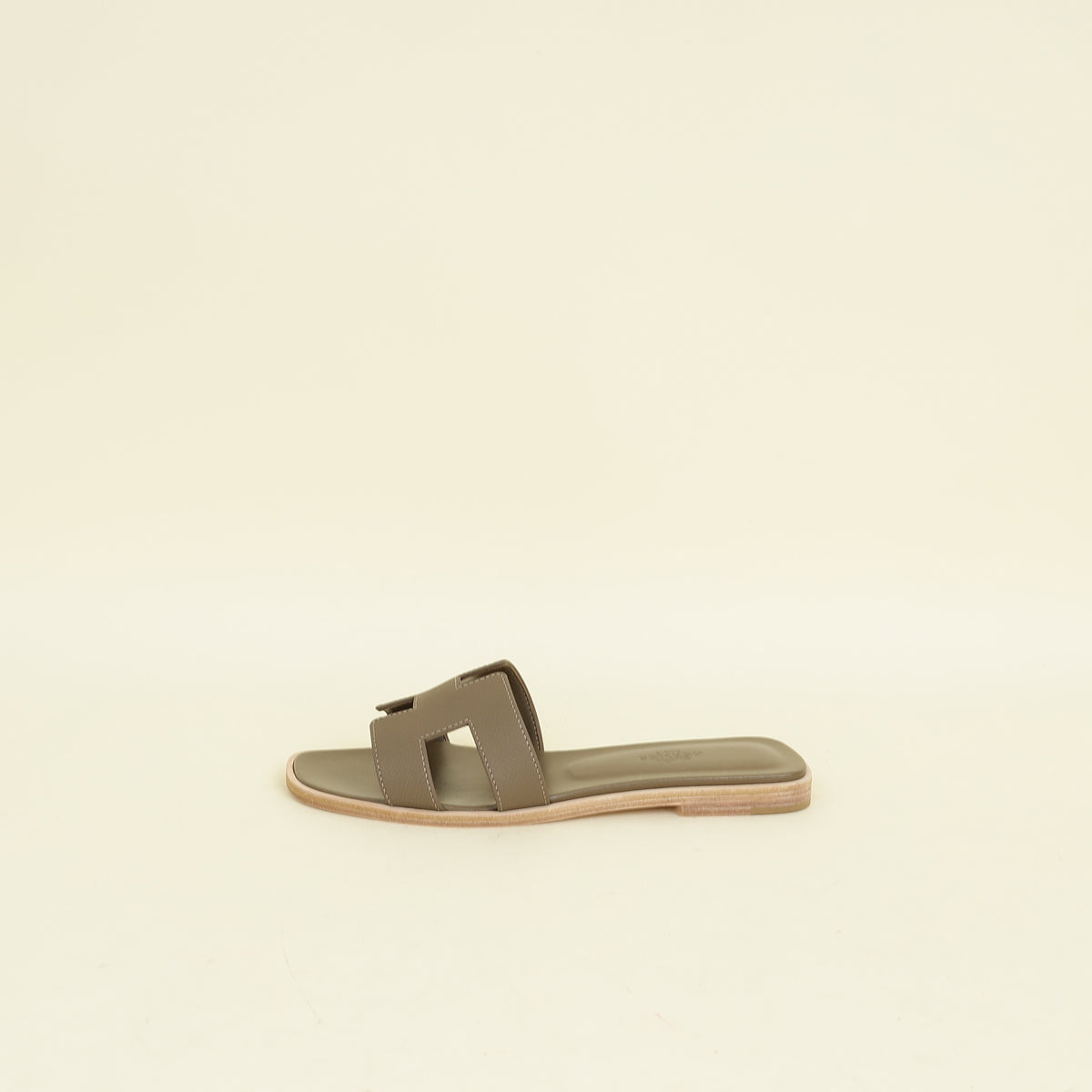 Hermes Gris Etain Oran Sandal 36