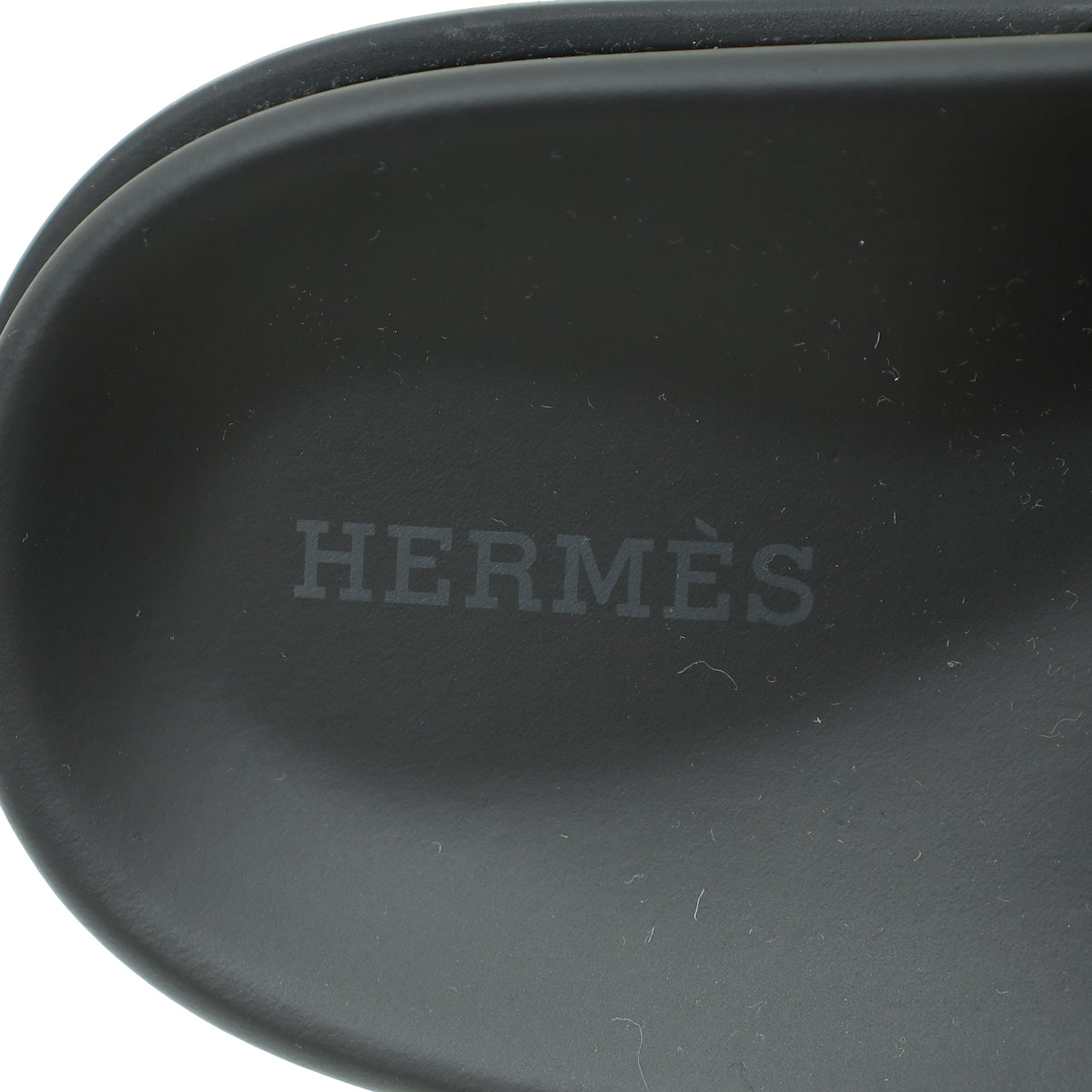 Hermes Noir Chypre Sandal 37