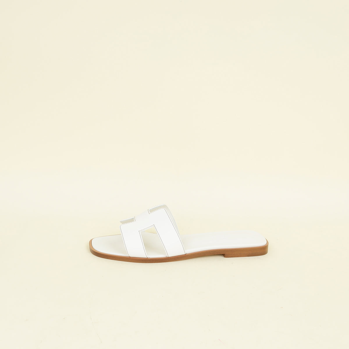 Hermes Blanc Oran Sandal 37