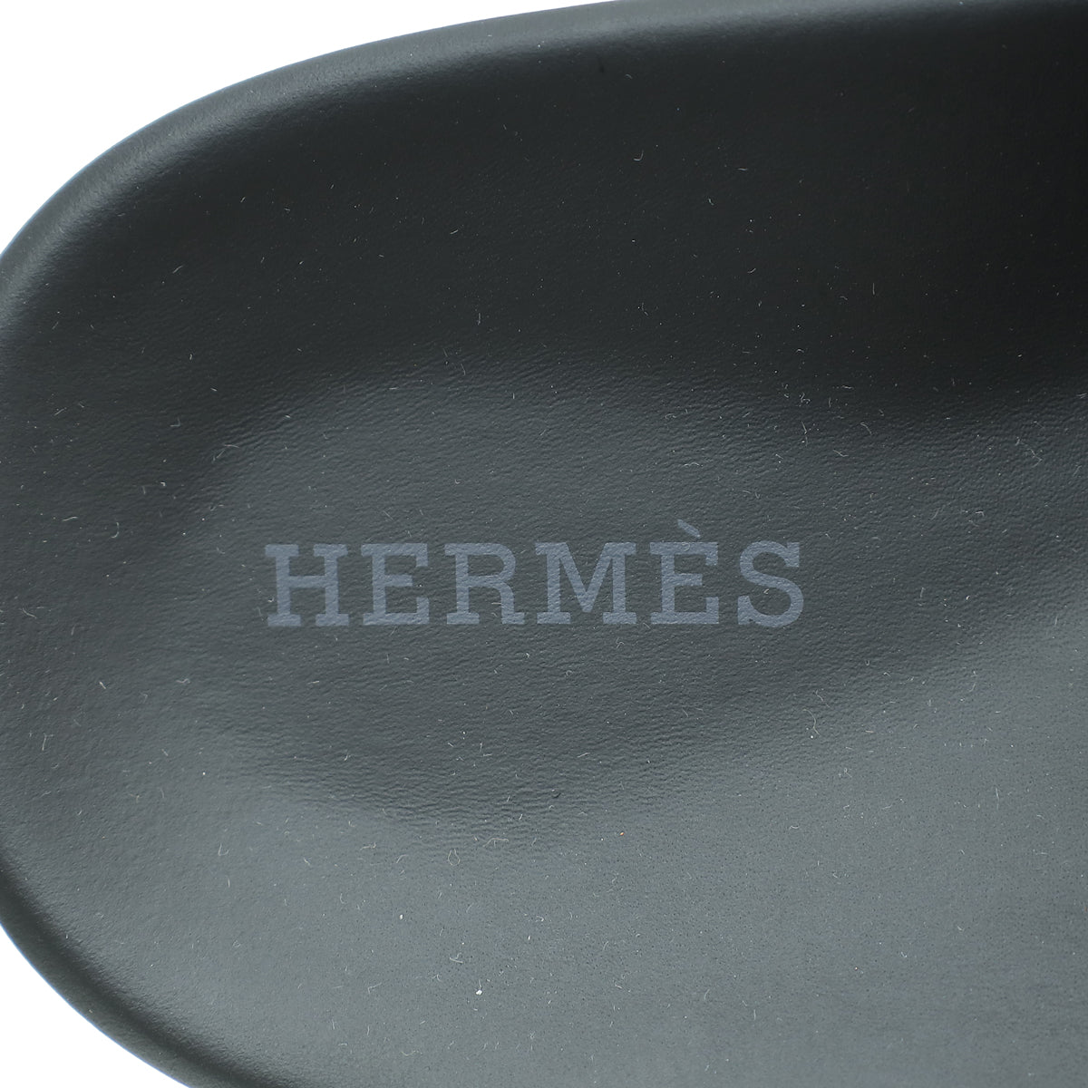 Hermes Noir Chypre Sandal 38