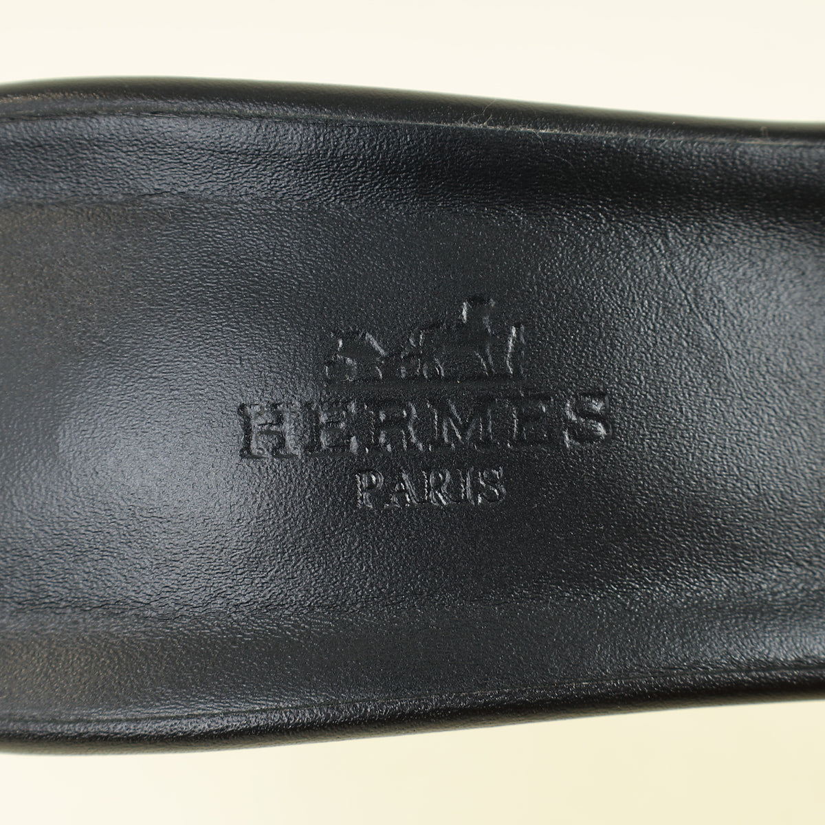Hermes Noir Gigi 50 Sandal 39