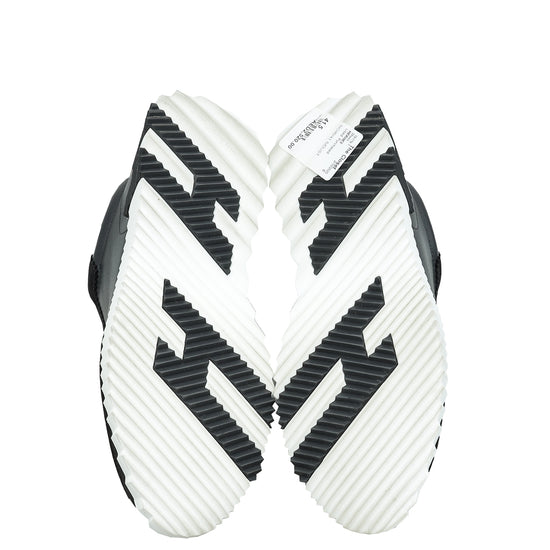 Load image into Gallery viewer, Hermes Noir Bouncing Sneaker 41.5
