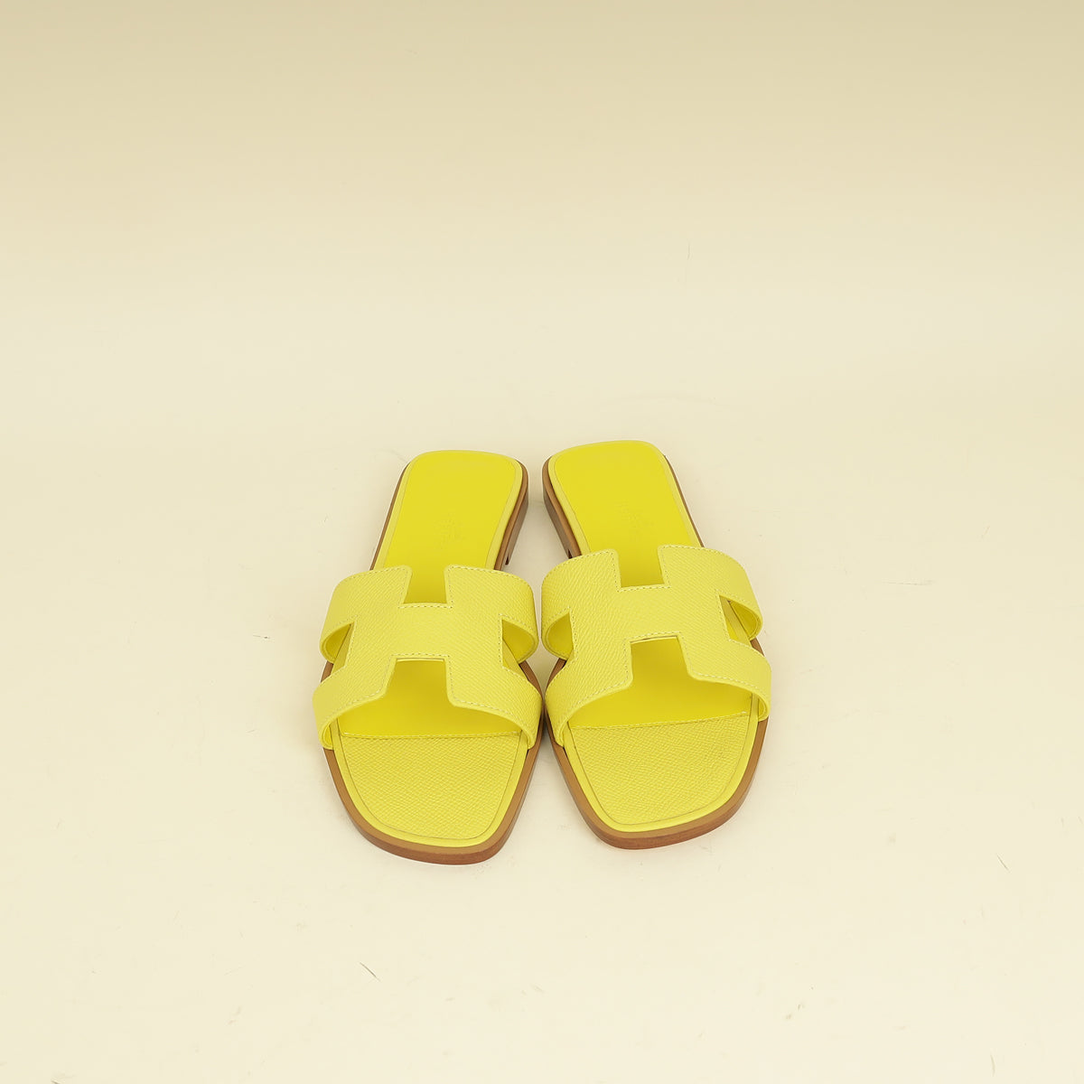 Hermes Cuir Jaune Oran Sandal 37.5