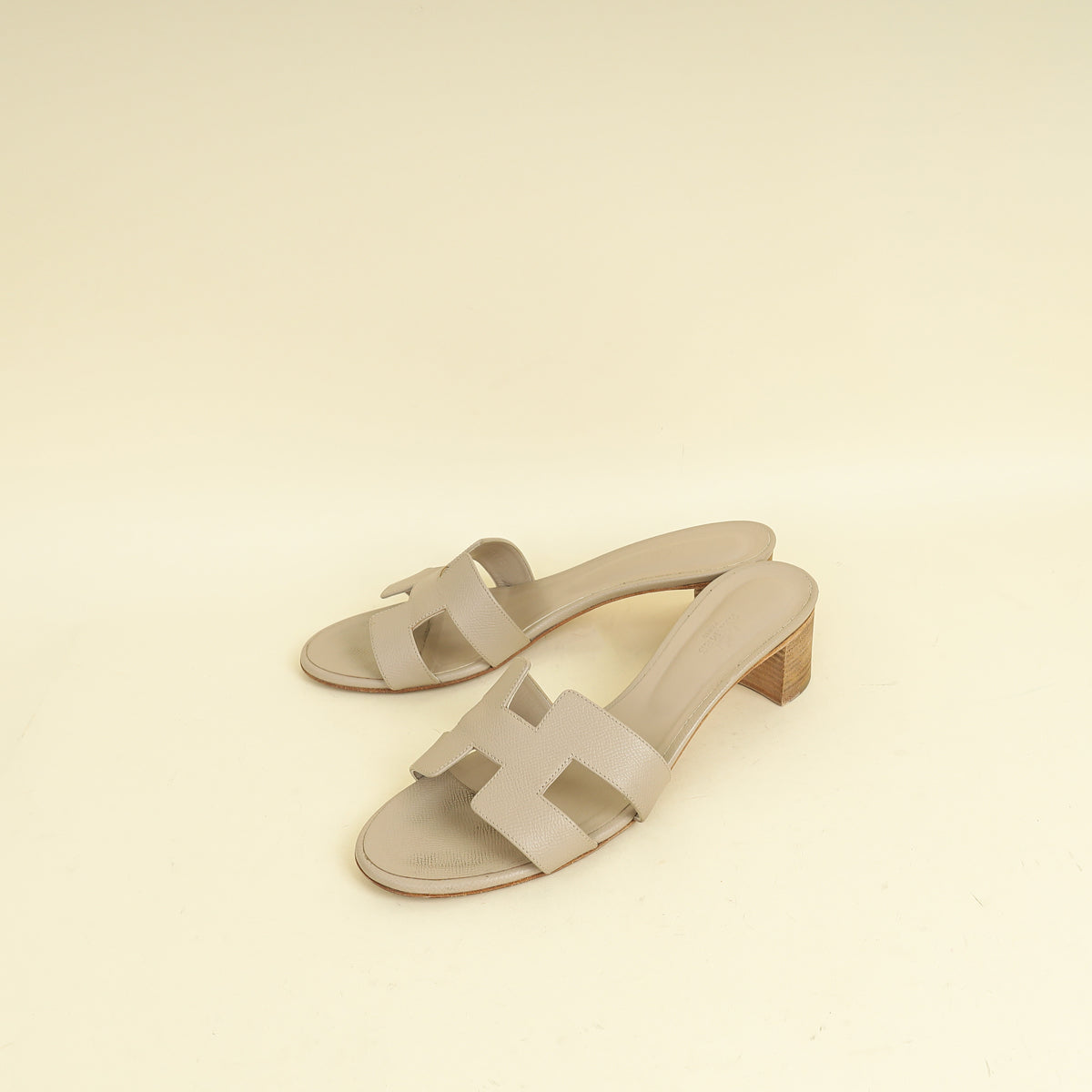 Hermes Beige Mastic Oasis Sandal 42