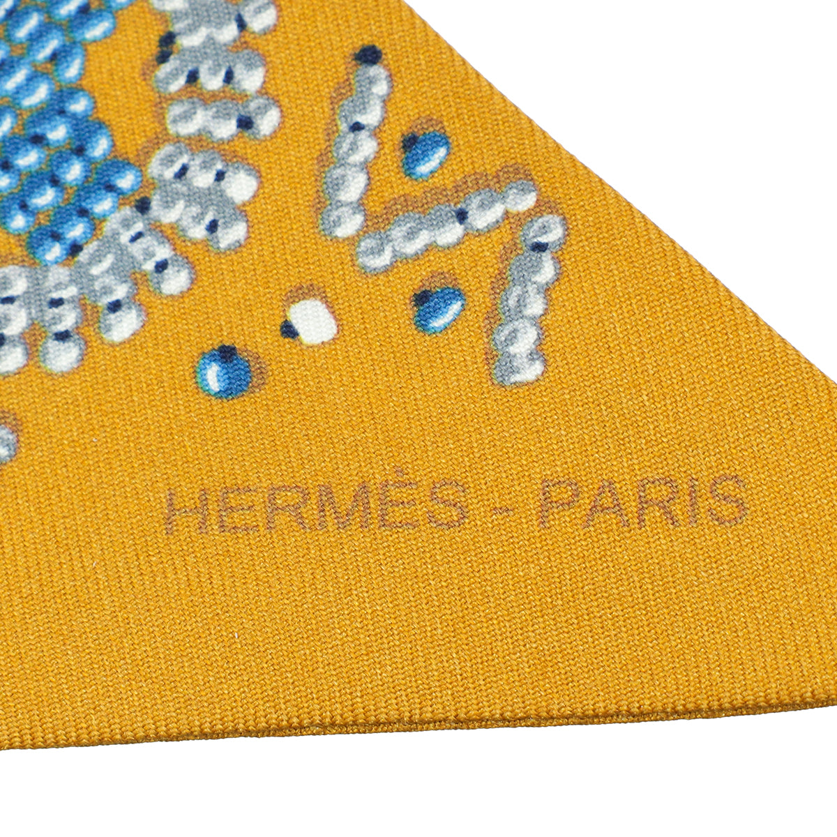 Hermes Tricolor Silk Kelly En Perles Twilly