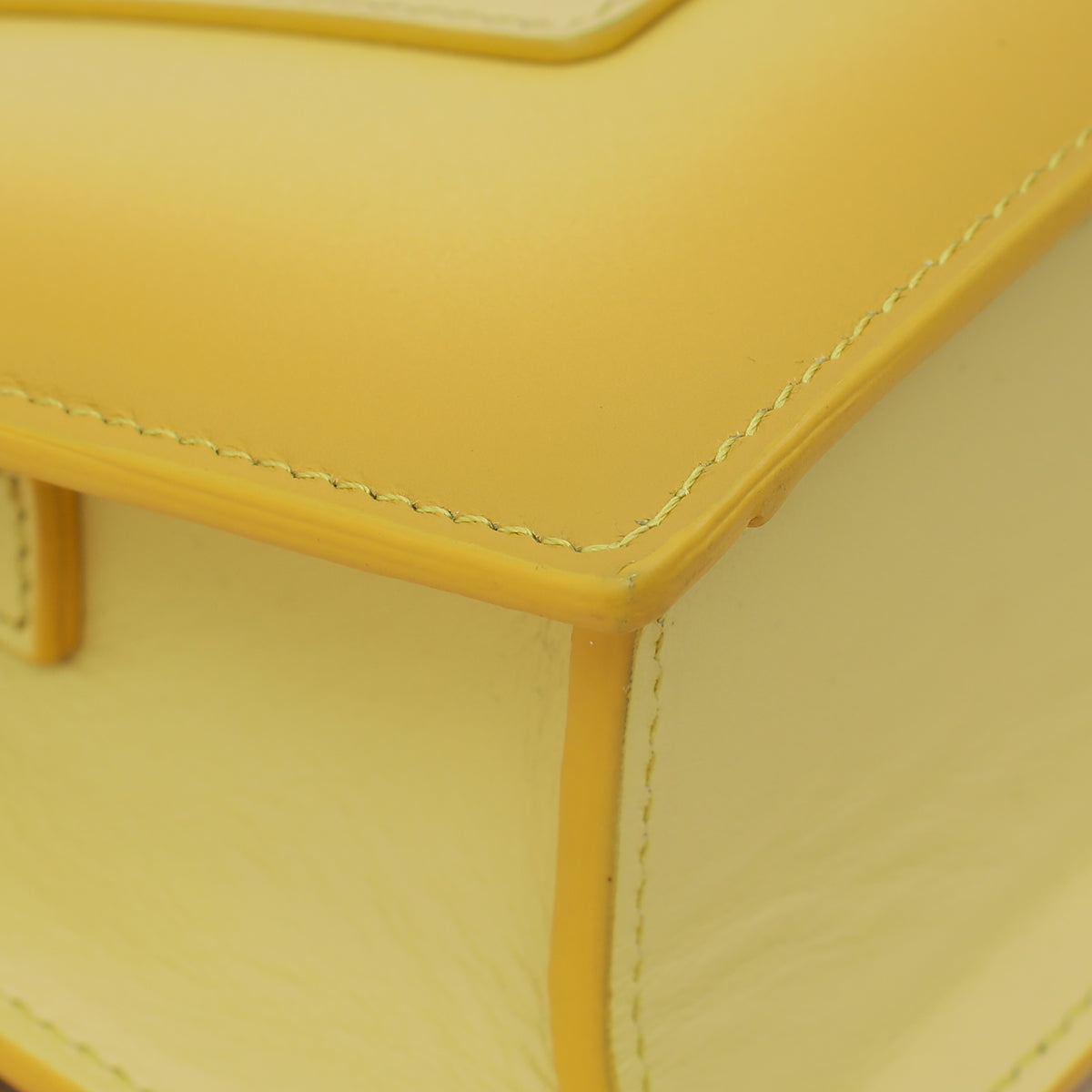Jacquemus Yellow Ombre Le Grand Bambino Bag – THE CLOSET