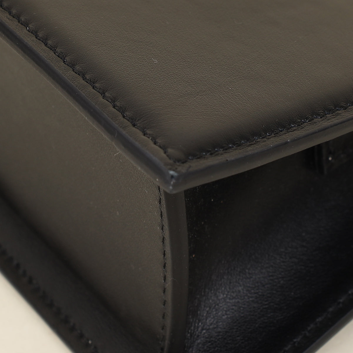 Jacquemus Black Le Chiquito Moyen Bag