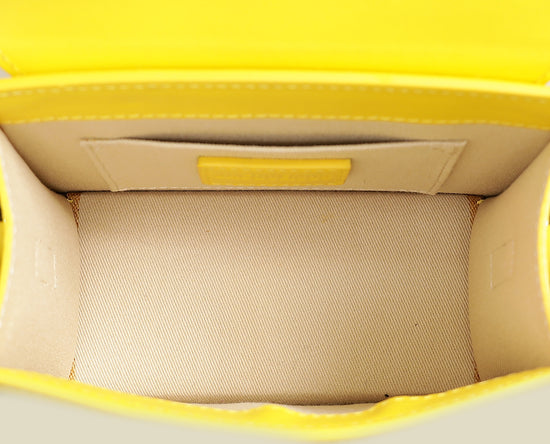Jacquemus Yellow The Medium Chiquito Bag