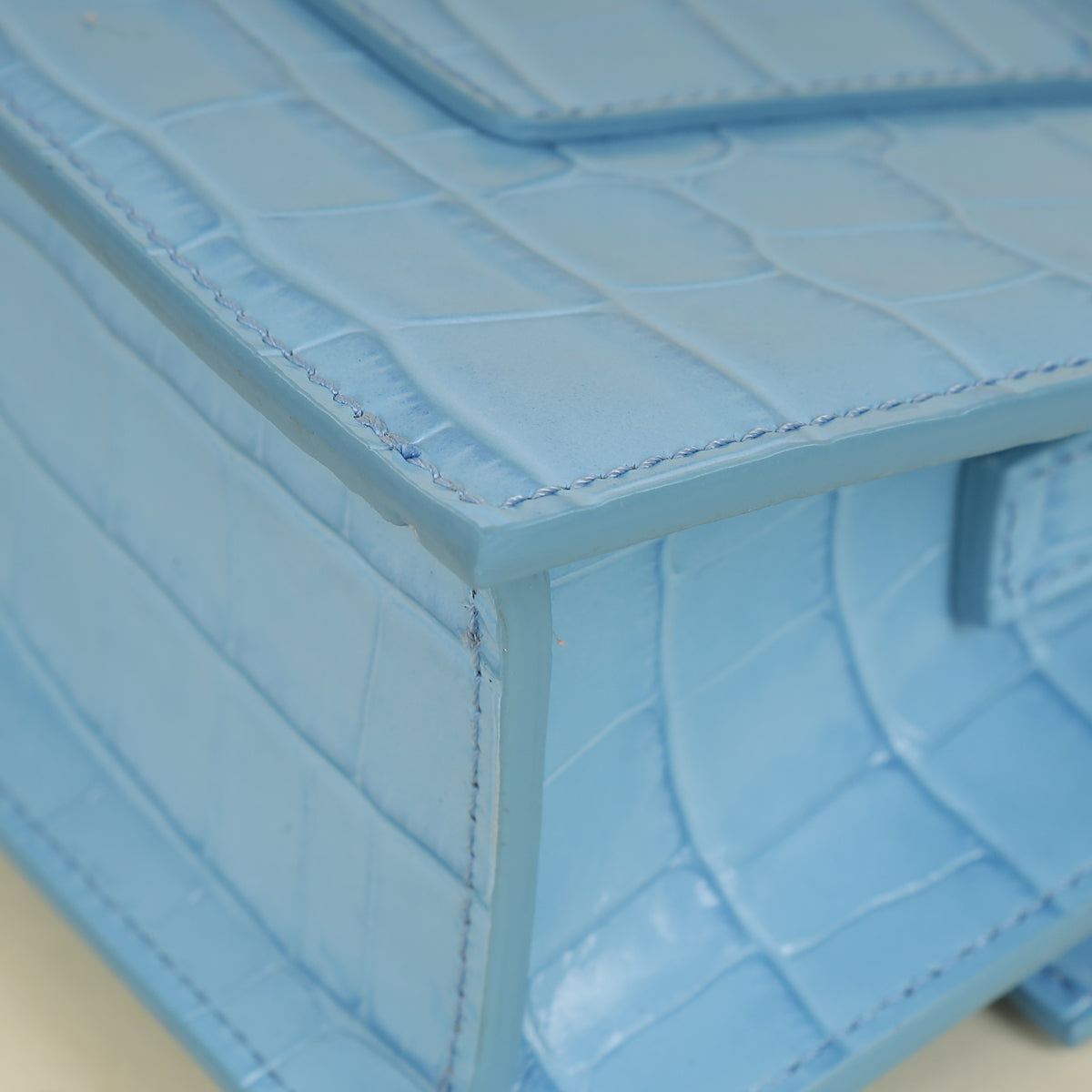 Jacquemus Gradient Blue Le Grand Bambino Crossbody Flap Bag-Jacquemus-THE CLOSET