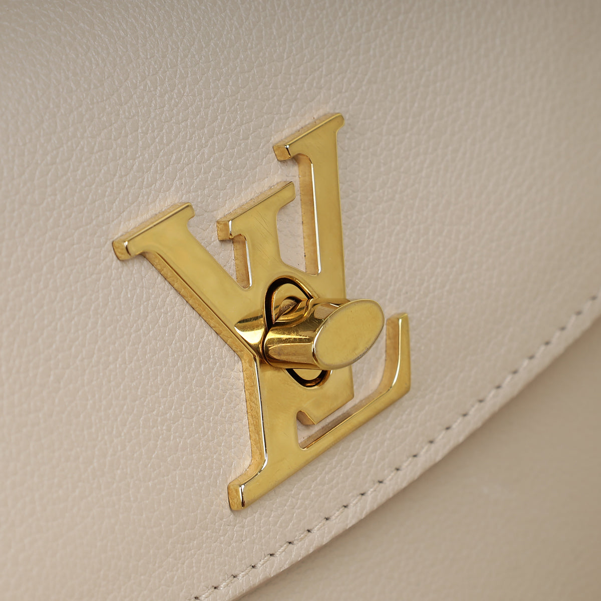 Louis Vuitton Greige LockMe Ever Mini Bag – THE CLOSET