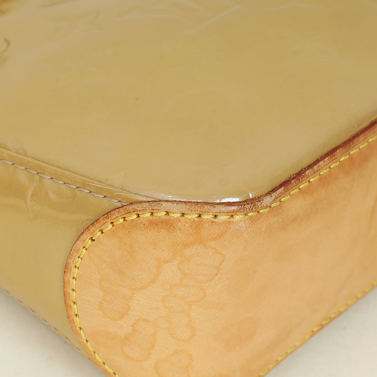 Louis Vuitton Noisette Monogram Vernis Mallory Square Bag