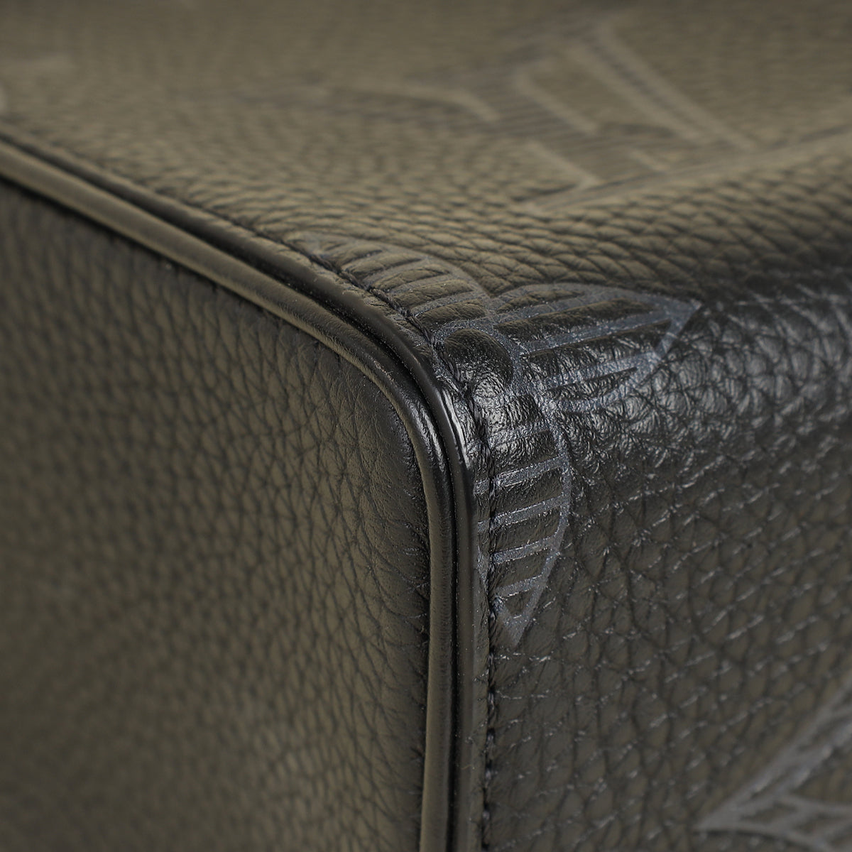 Louis Vuitton Black Giant Monogram Shadow Vavin NV Pouch-Louis Vuitton-THE CLOSET