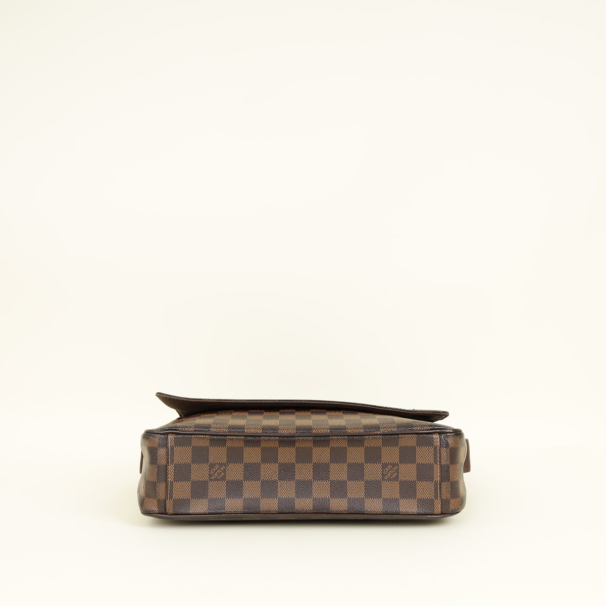 Louis Vuitton Damier Ebene Shelton MM Messenger Bag