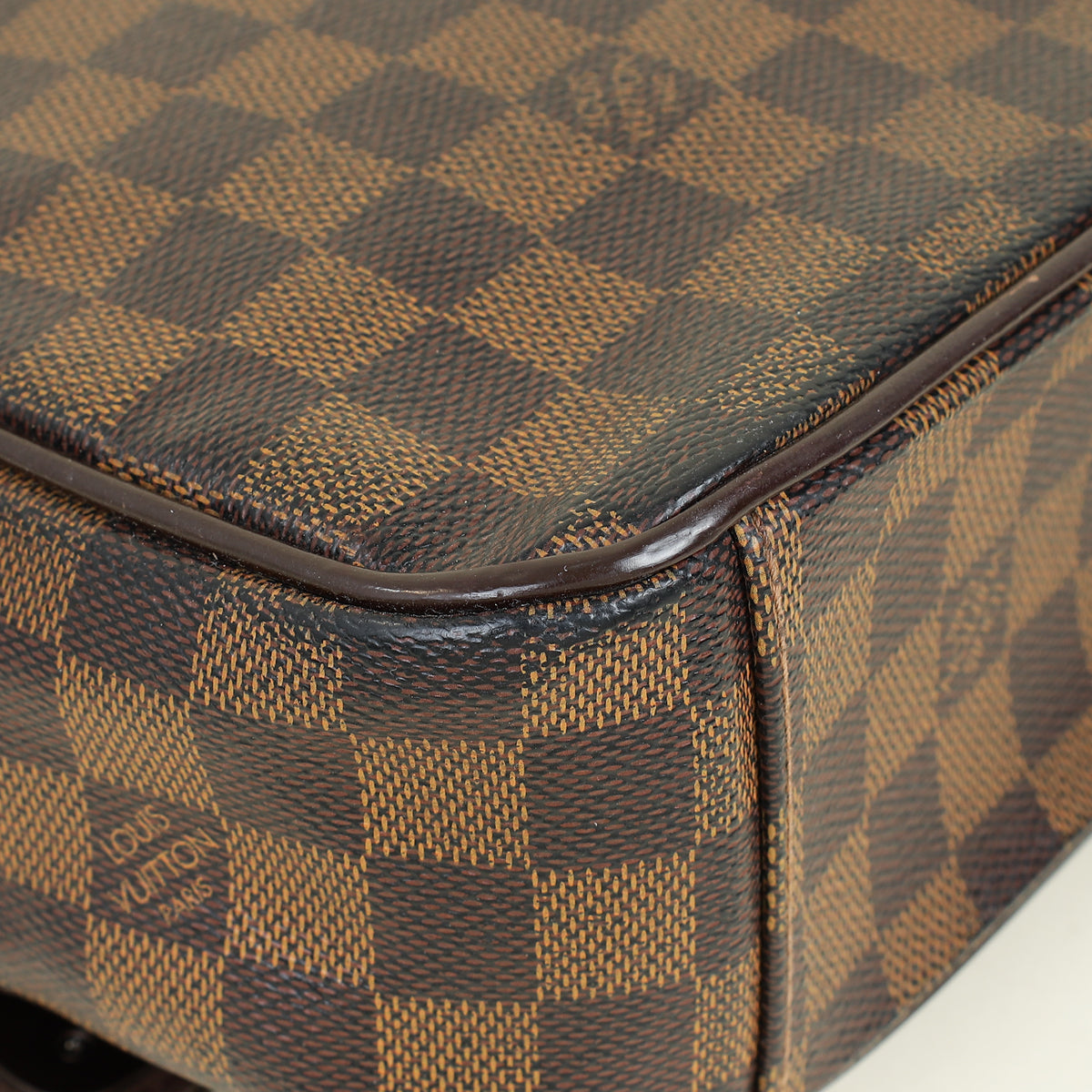 Louis Vuitton Damier Ebene Shelton MM Messenger Bag