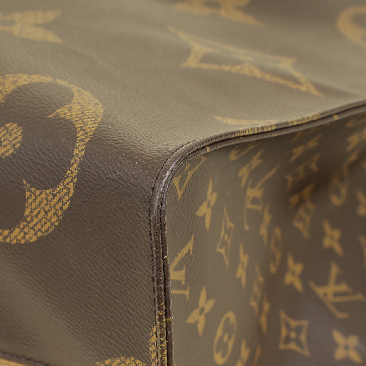 Louis Vuitton Monogram Reverse Onthego GM Bag