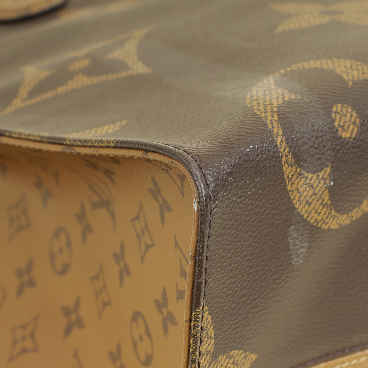 Louis Vuitton Monogram Reverse Onthego GM Bag
