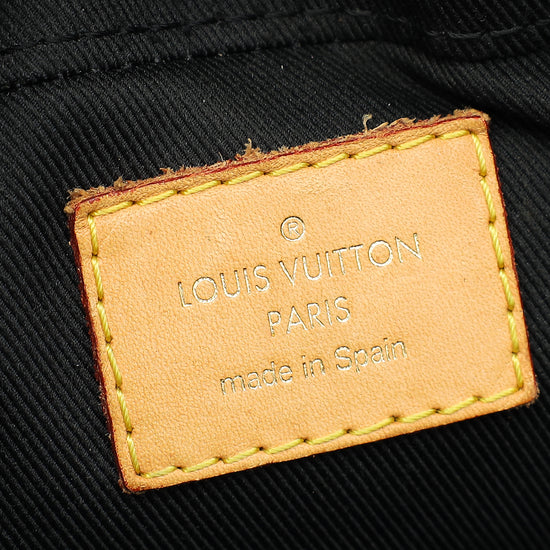 Louis Vuitton Black Monogram Vernis Santa Monica Camera Bag